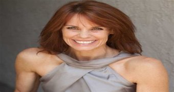 Alex Cohen- Bio, Age, Height, Net Worth, Husband, Marriage