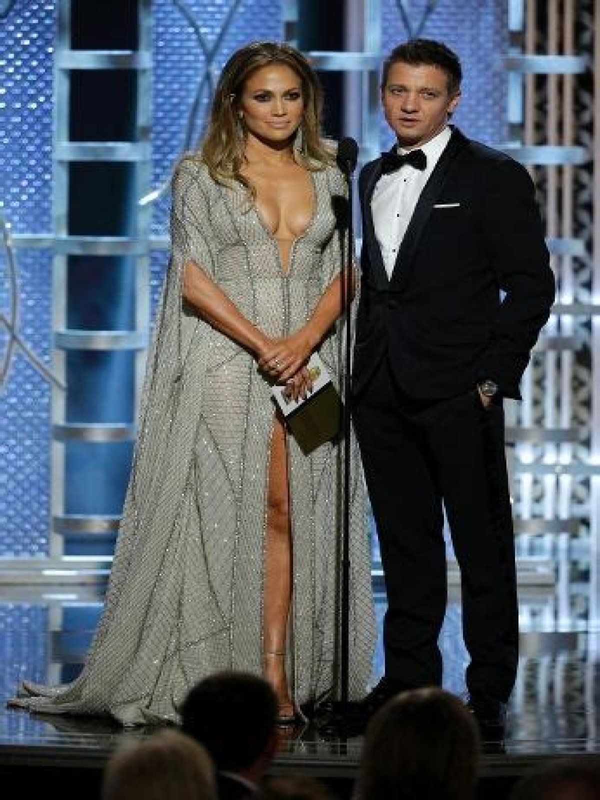 Jeremy Renner Defends Globes Joke About Jennifer Lopez's Cleavage