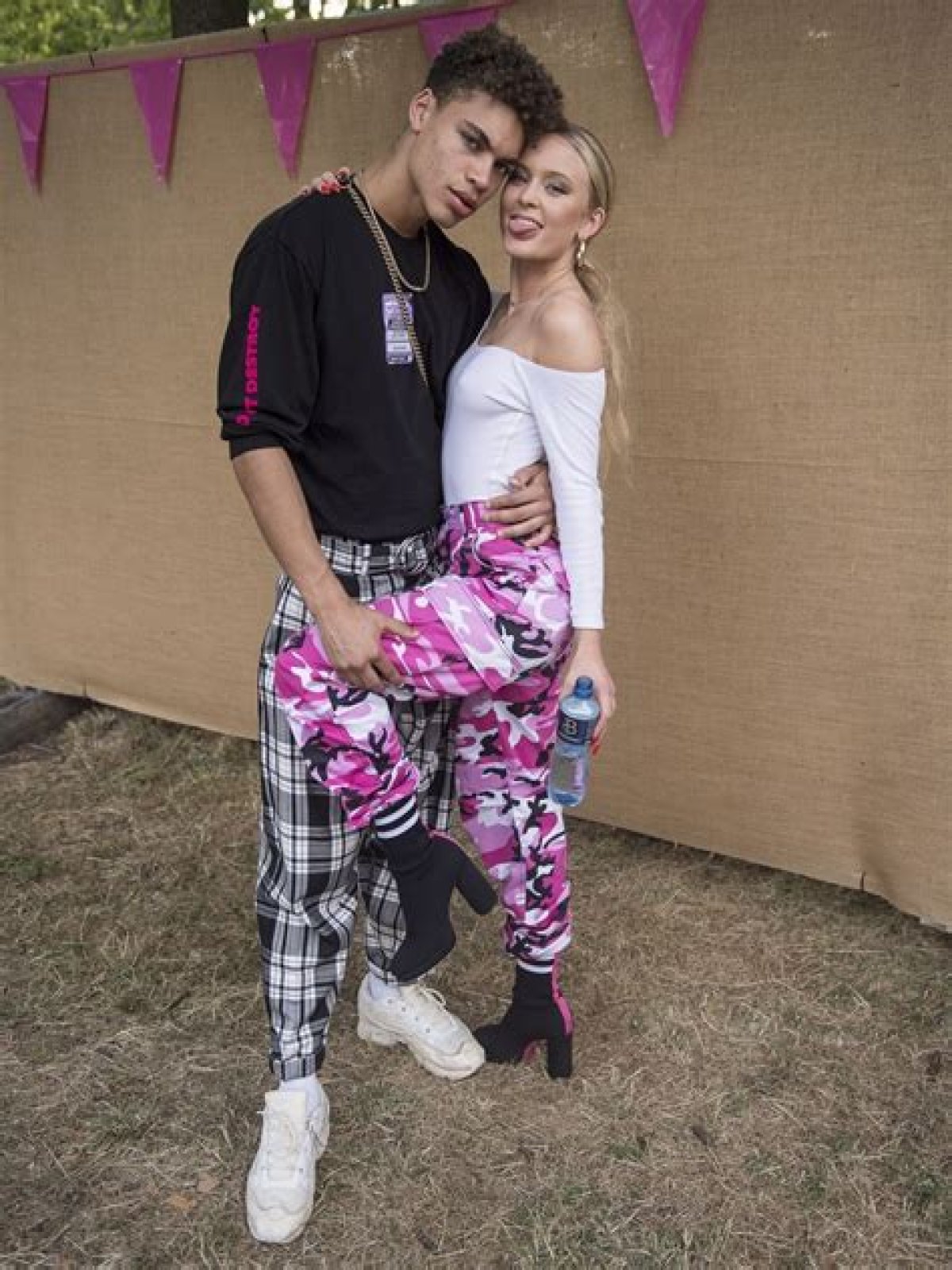 Zara Larsson's Boyfriends: A Journey Through Love And Relationships